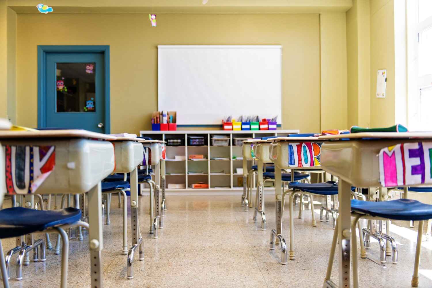 empty-classroom-educational-academic-no-people-2026-01-09-10-54-24-utc (1)