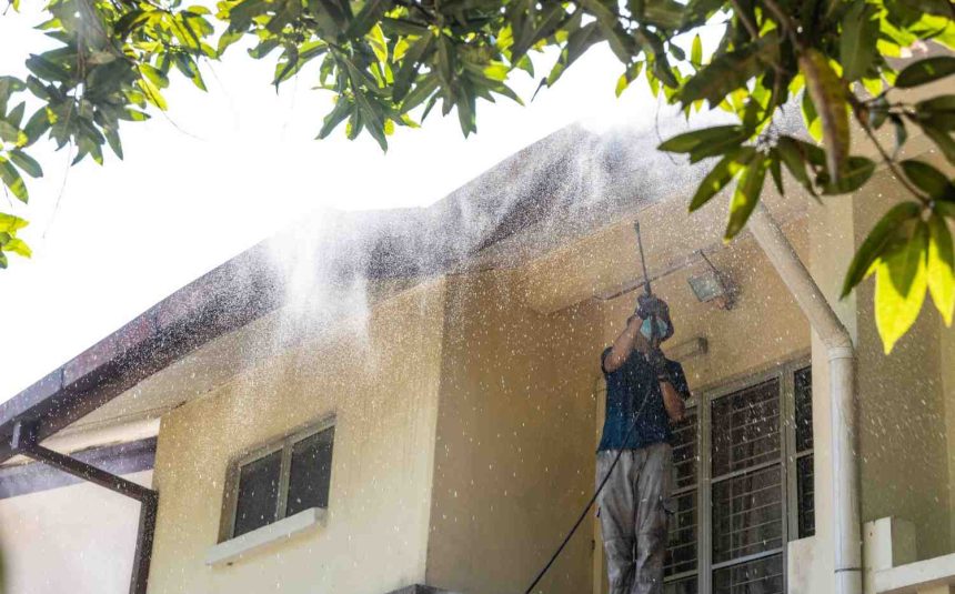 House Washing in Mira Mesa
